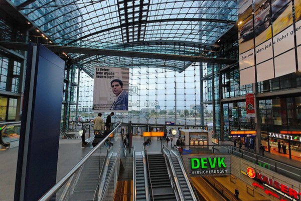 Experience Berlin Like a Local - Hauptbahnhof