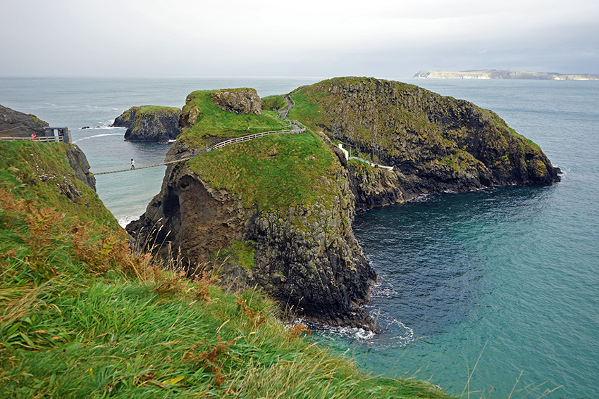 Things to do in Ireland - Carrick-a-Rede Rope Bridge