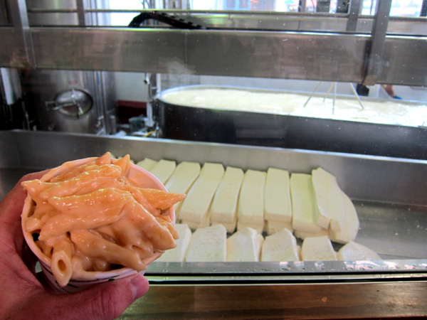 Beecher's Homemade Mac and Cheese at Pike Place Market in Seattle