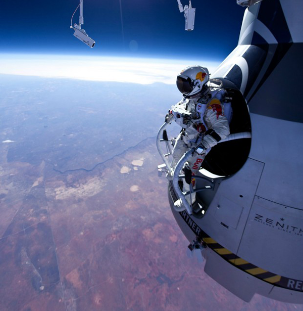 Space Jump - Skydiving - Felix Baumgartner
