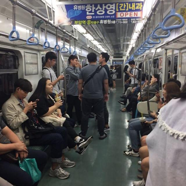 Living in South Korea - Subway