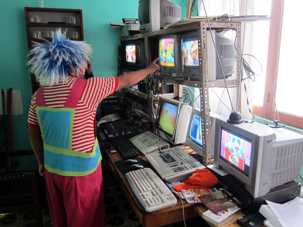 Clowning around with video edits from a live show in Sucre, Bolivia